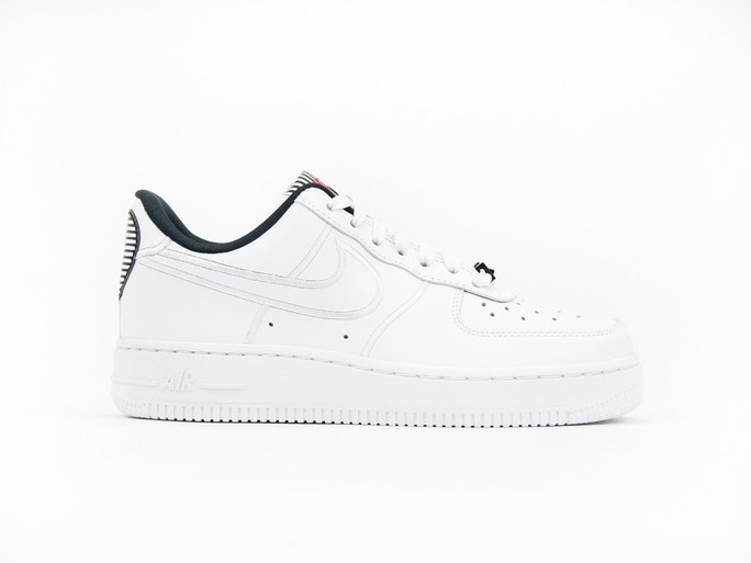 nike air force 1 07 se lx