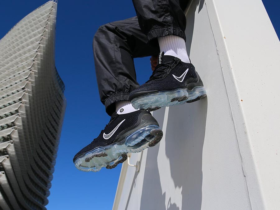 NIKE AIR VAPOR MAX 2021 FLYKNIT BLACK WHITE METALL