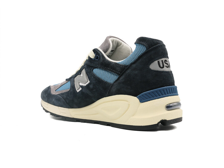 NEW BALANCE 990 V2 MADE IN USA NAVY