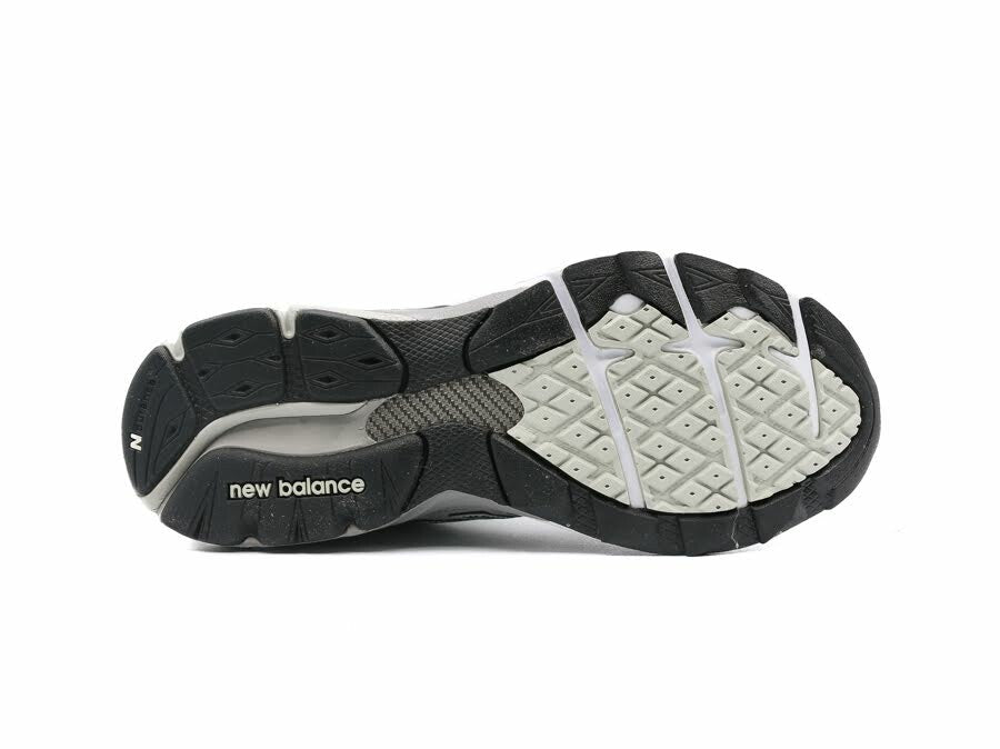 NEW BALANCE 990 V3 MADE IN USA GREY