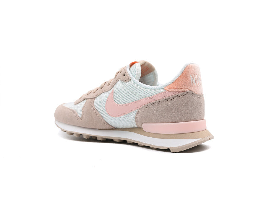 NIKE INTERNATIONALIST SUMMIT WHITE