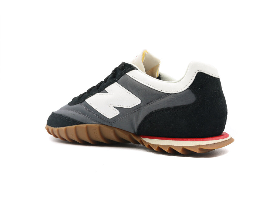 NEW BALANCE RC30 BLACK