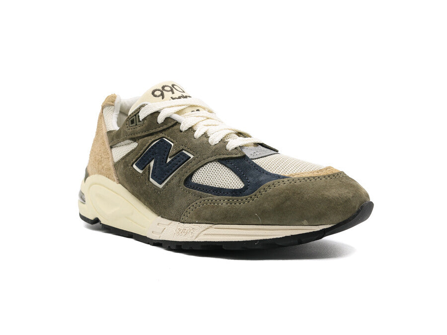 NEW BALANCE  MADE IN USA 990V2 GREY
