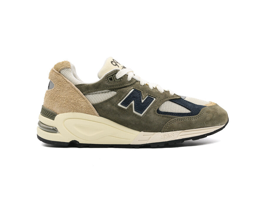 NEW BALANCE  MADE IN USA 990V2 GREY