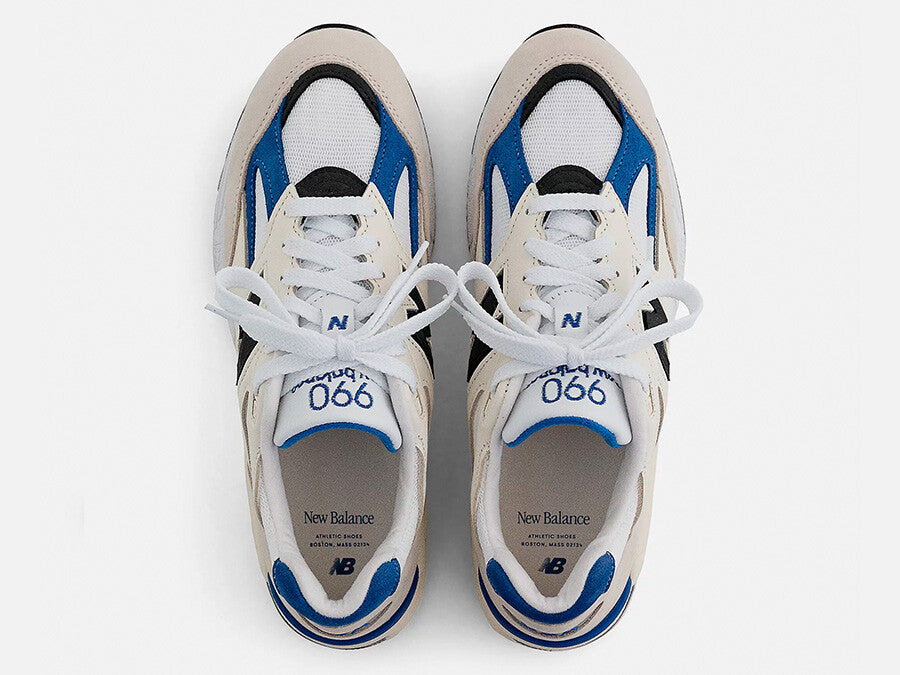 NEW BALANCE  MADE IN USA 990V2 WHITE