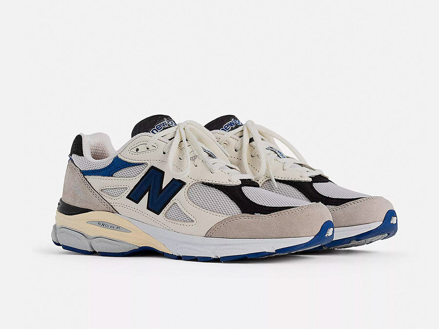 NEW BALANCE  MADE IN USA 990V3 WHITE