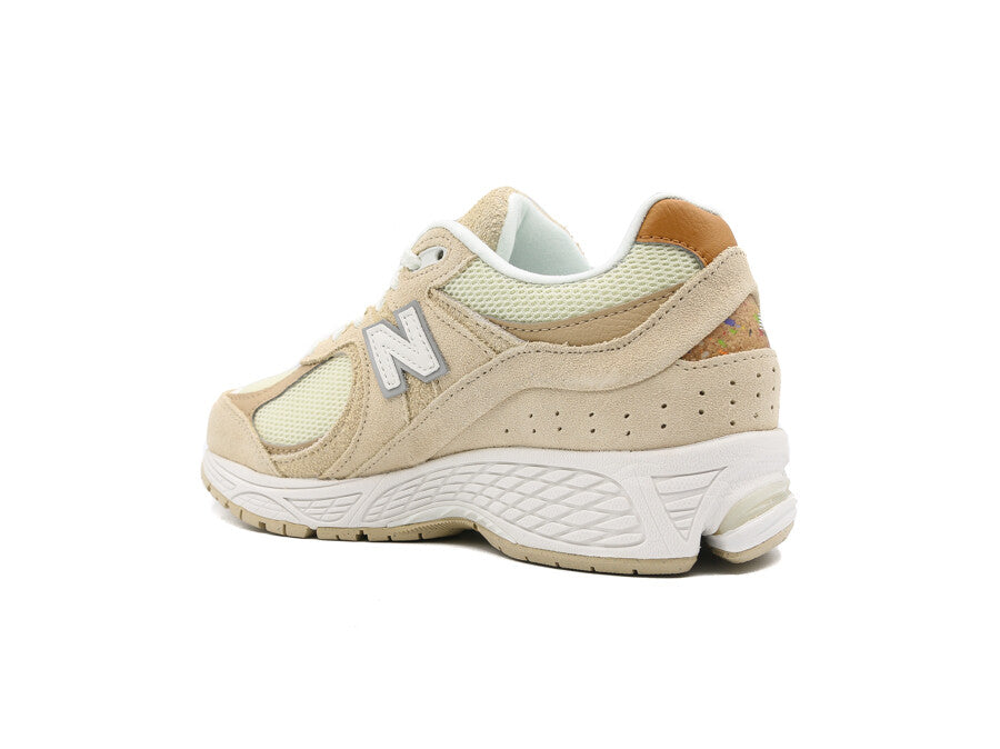 NEW BALANCE 2002R SANDSTONE