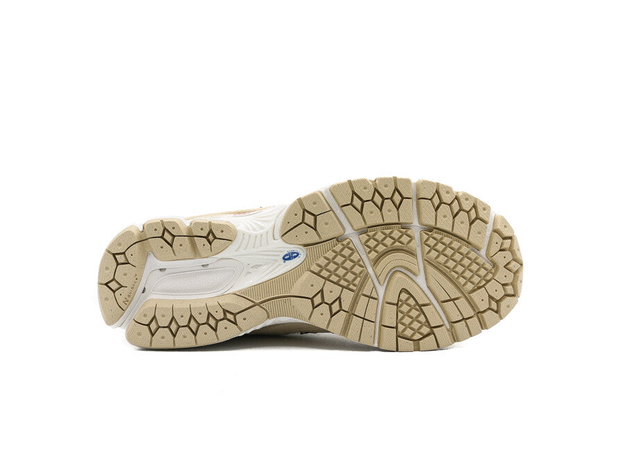 NEW BALANCE 2002R SANDSTONE