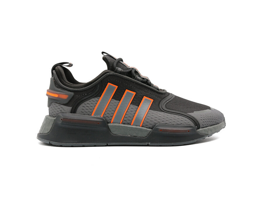 ADIDAS NMD V3 BLACK
