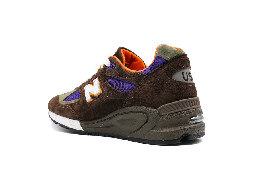 NEW BALANCE  MADE IN USA 990V2 GREY