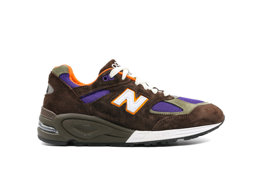 NEW BALANCE  MADE IN USA 990V2 GREY