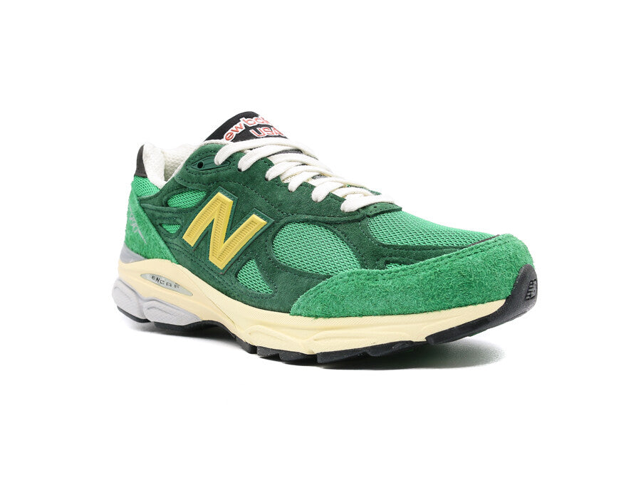 NEW BALANCE  MADE IN USA 990V3 GREEN