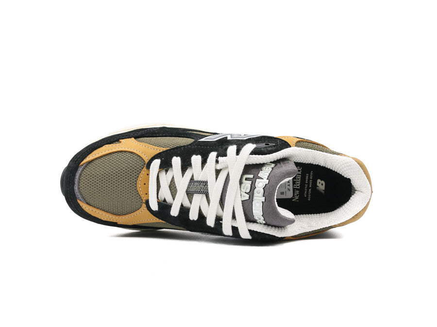 NEW BALANCE  MADE IN USA 990V3 BLACK