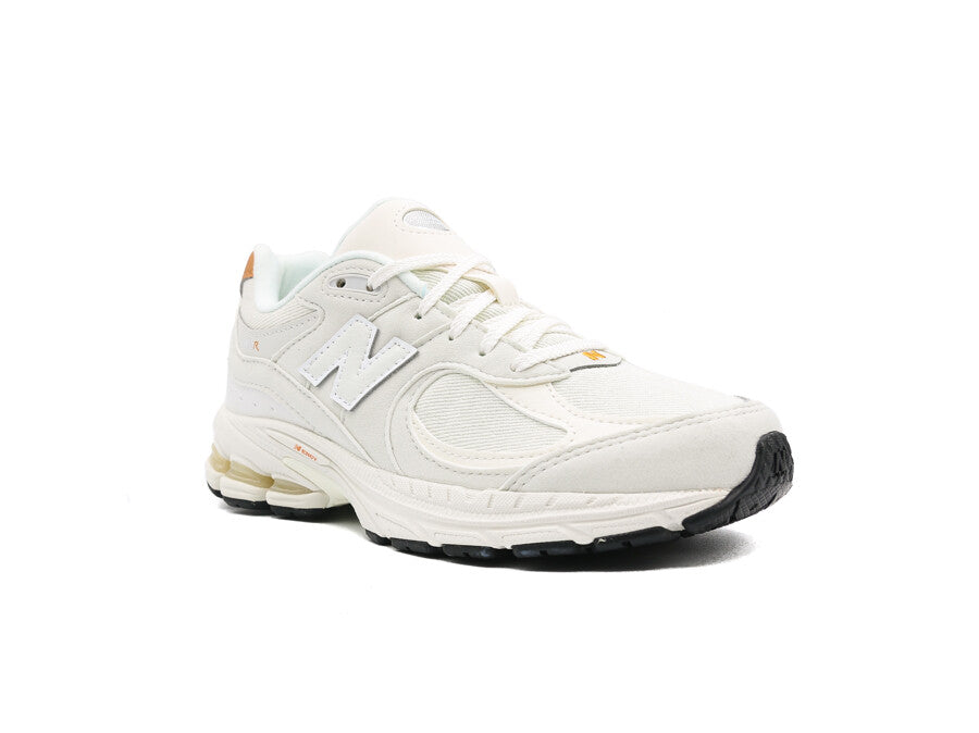 NEW BALANCE 2002 REFLECTION