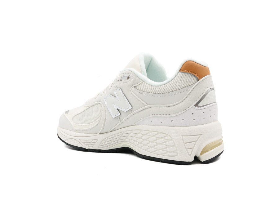 NEW BALANCE 2002 REFLECTION