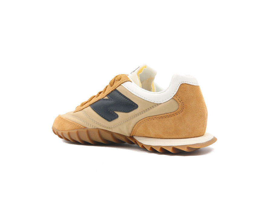 NEW BALANCE RC30 BROWN