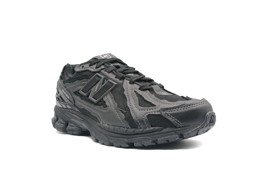 NEW BALANCE 1906 TRIPLE BLACK