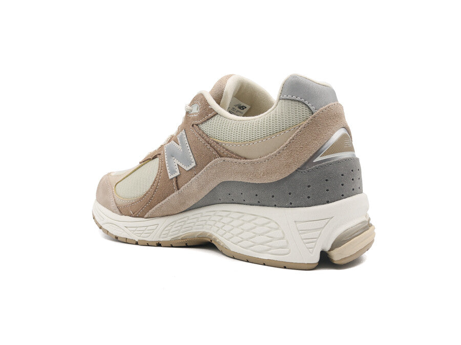 NEW BALANCE 2002 BROWN