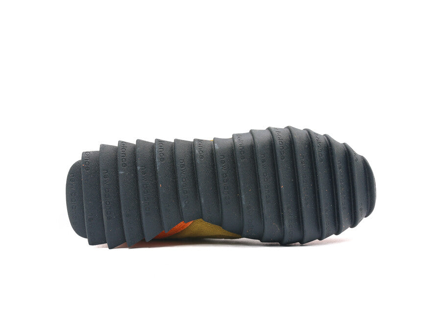 NEW BALANCE RC30 ORANGE