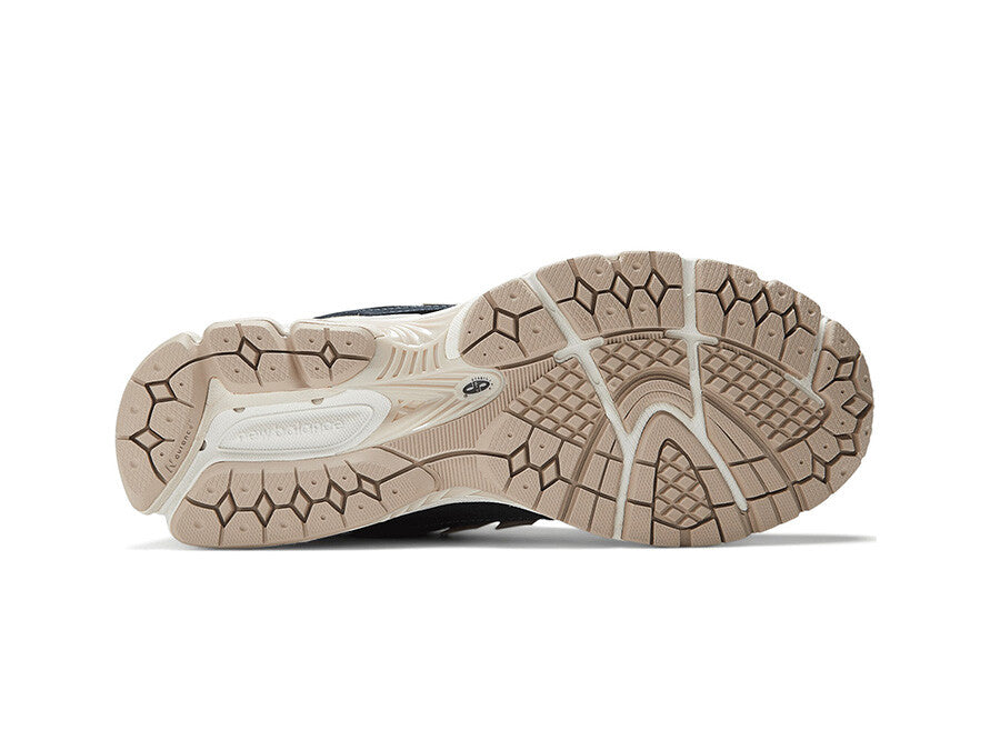 NEW BALANCE 1906 BLUE CREAM