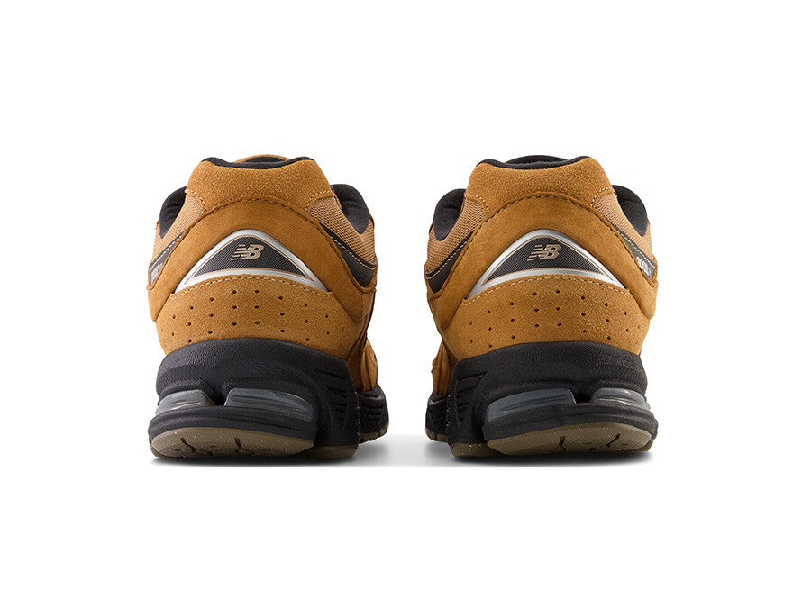 NEW BALANCE 2002 BROWN BLACK