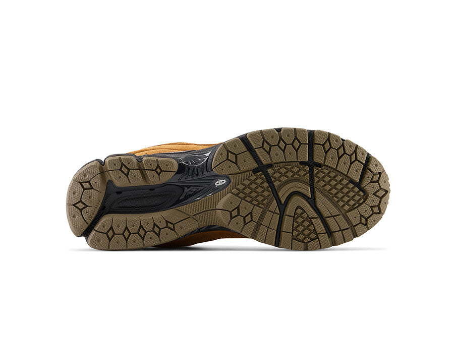 NEW BALANCE 2002 BROWN BLACK