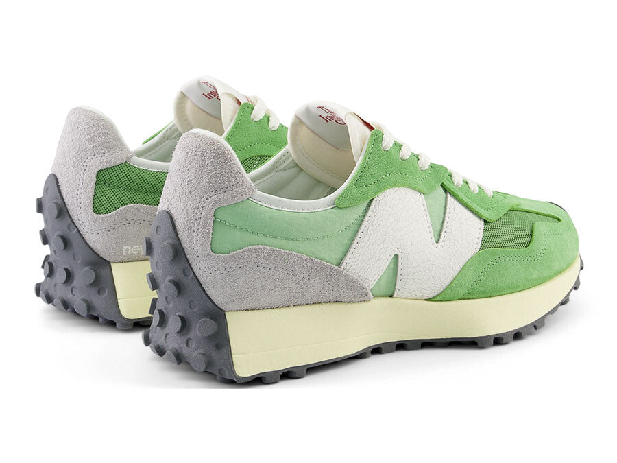 NEW BALANCE 327 CHIVE GREEN