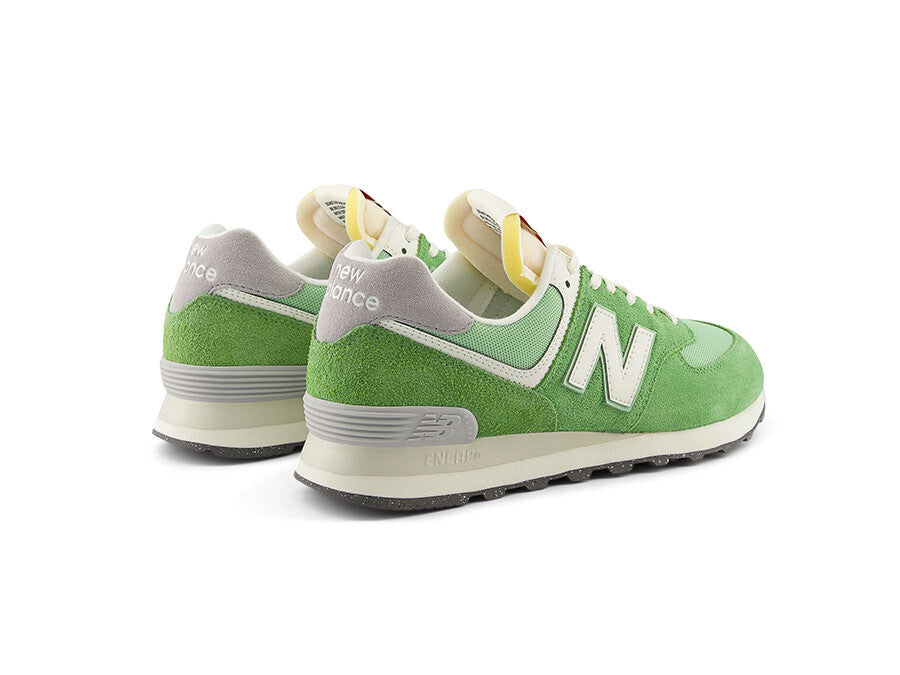 NEW BALANCE 574 CHIVE GREEN