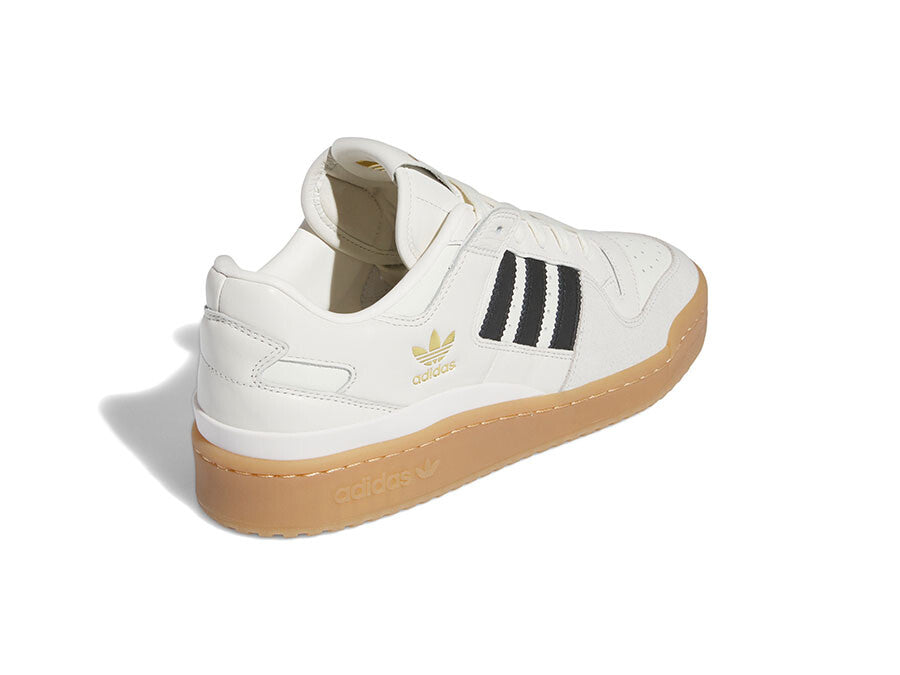 ADIDAS FORUM 84 LOW CL WHITE BLACK GUM SOLE