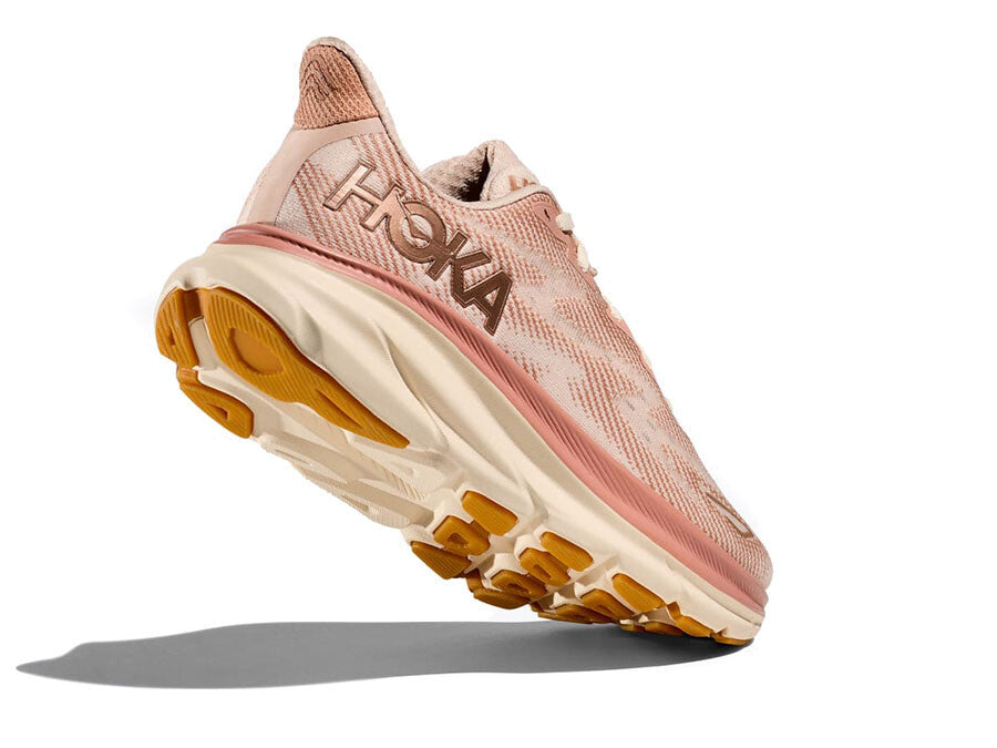 HOKA WOMEN CLIFTON 9 SAND