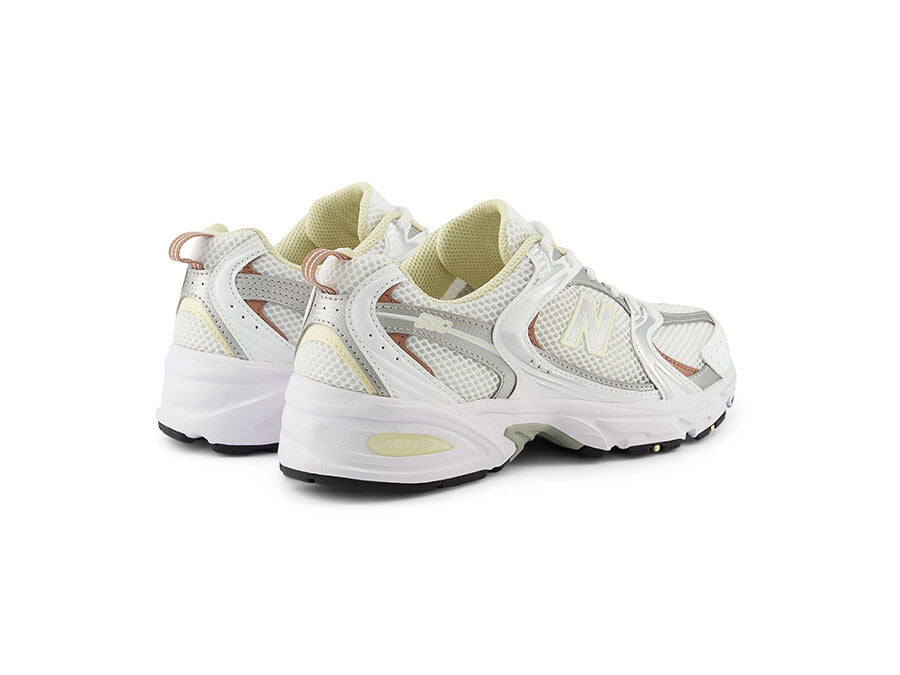 NEW BALANCE 530 BLANCO GRANATE
