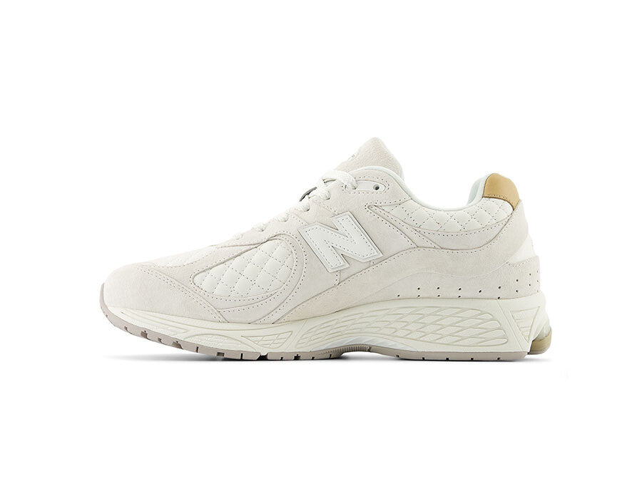 NEW BALANCE 2002R QUILETED CREAM