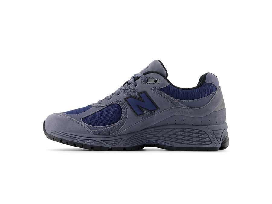 NEW BALANCE 2002R CORDURA GRIS OSCURO
