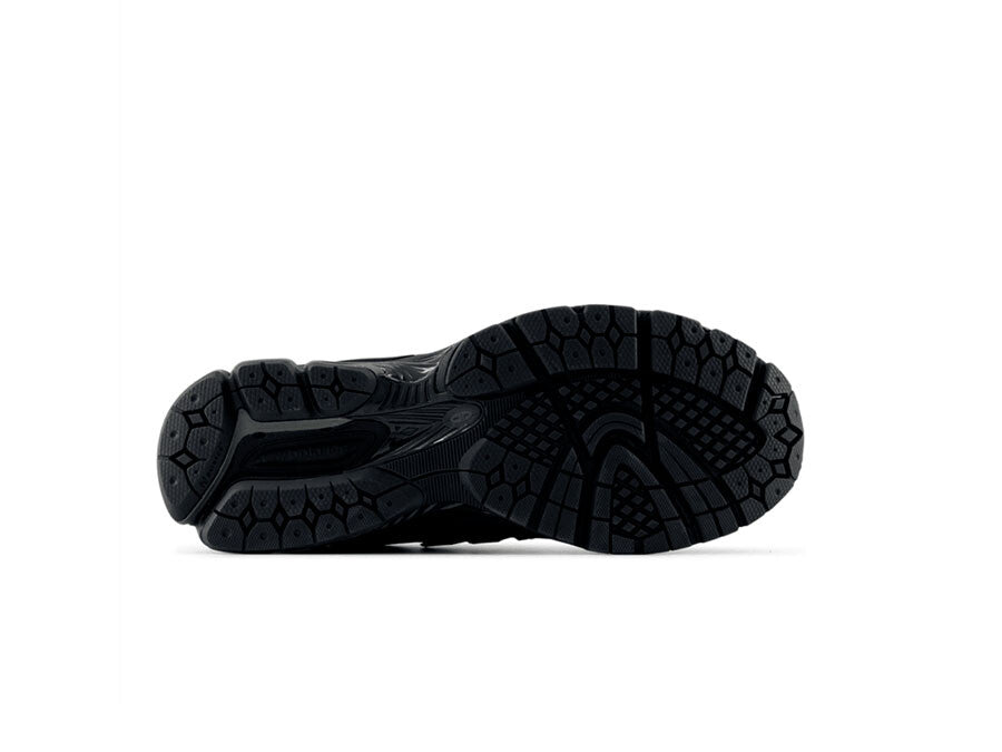 BASEMENT X NEW BALANCE 1906R TRIPLE BLACK