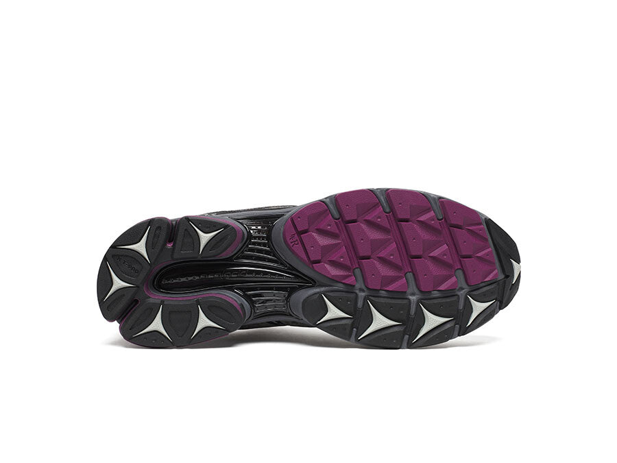 SAUCONY PROGRID TRIUMPH 4 GRIS OSCURO CIRUELA