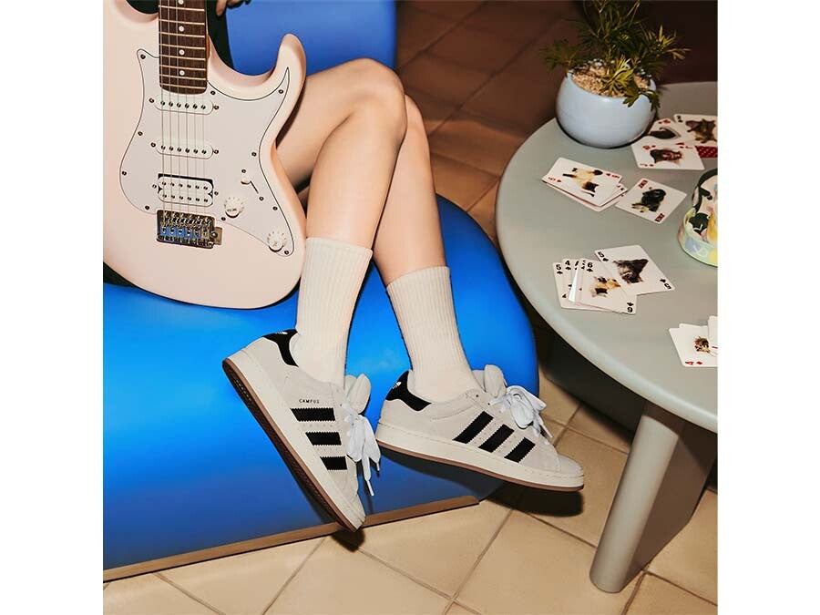 ADIDAS CAMPUS 00S W GRIS BANDAS NEGRAS