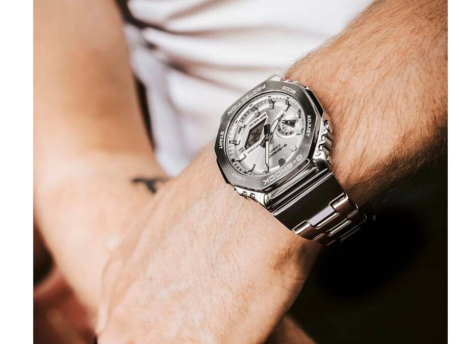 CASIO G-SHOCK GM-2110D-7AER