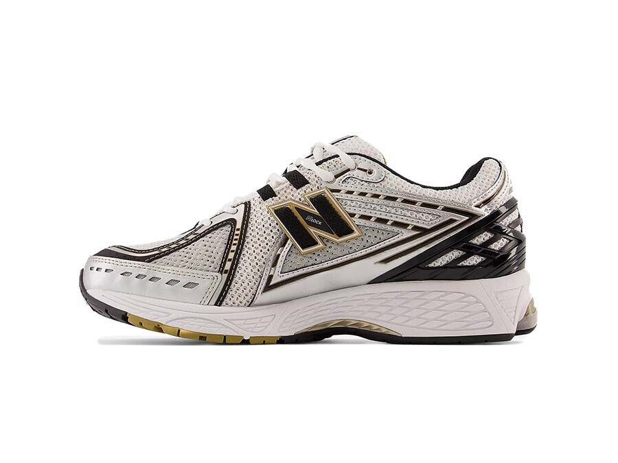NEW BALANCE 1906R METALLIC SILVER