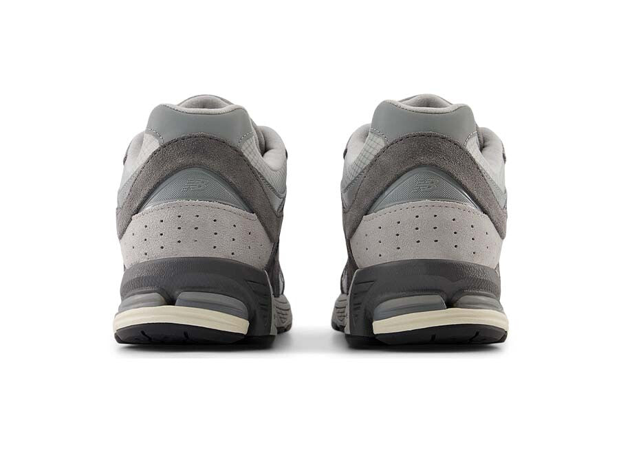 NEW BALANCE 2002R CASTLEROCK