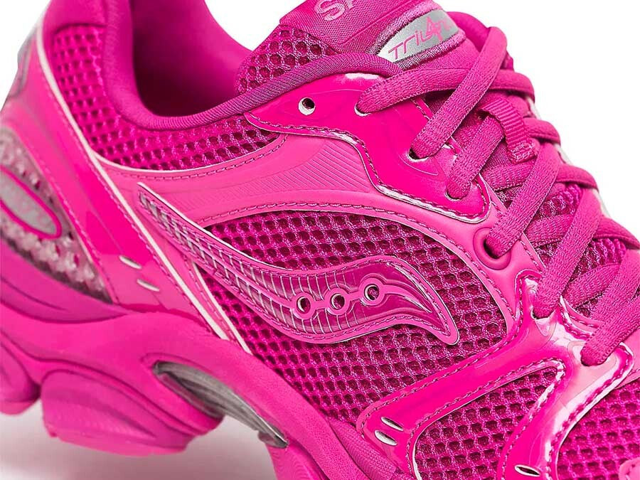 SAUCONY PROGRID TRIUMPH 4 - GLOSSY PINK