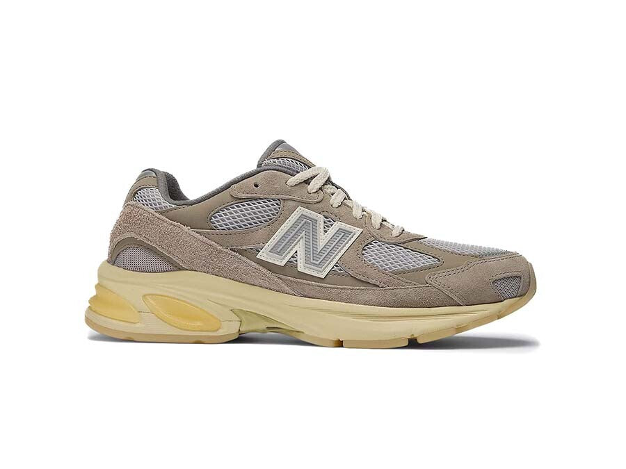 NEW BALANCE 2010 GREY DAY