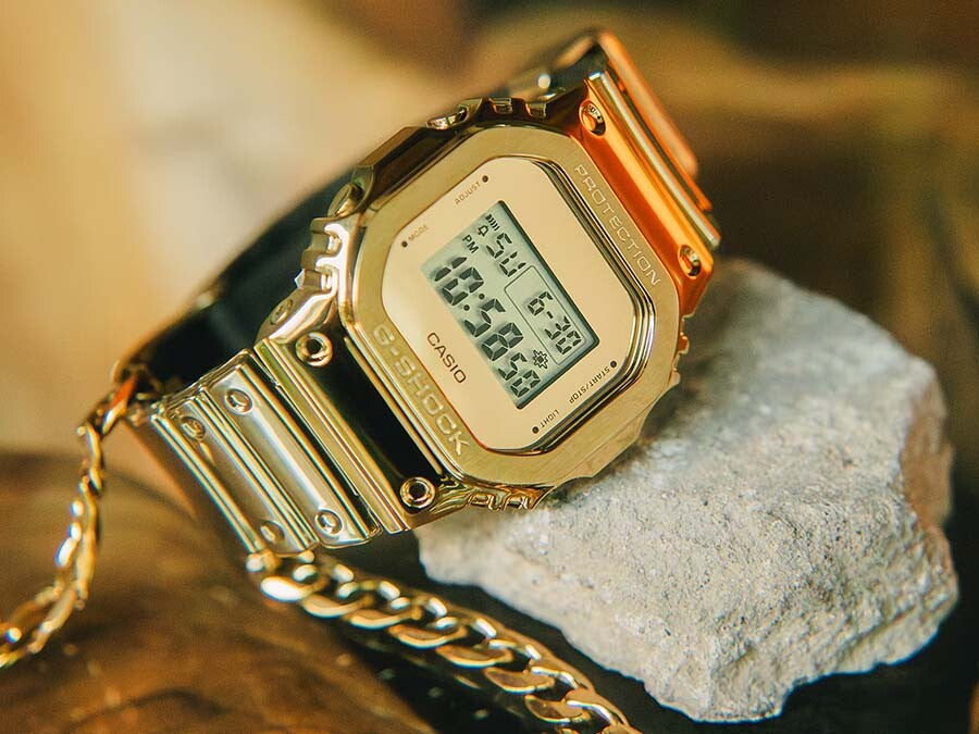 CASIO G-SHOCK GM-5600YMG-9ER