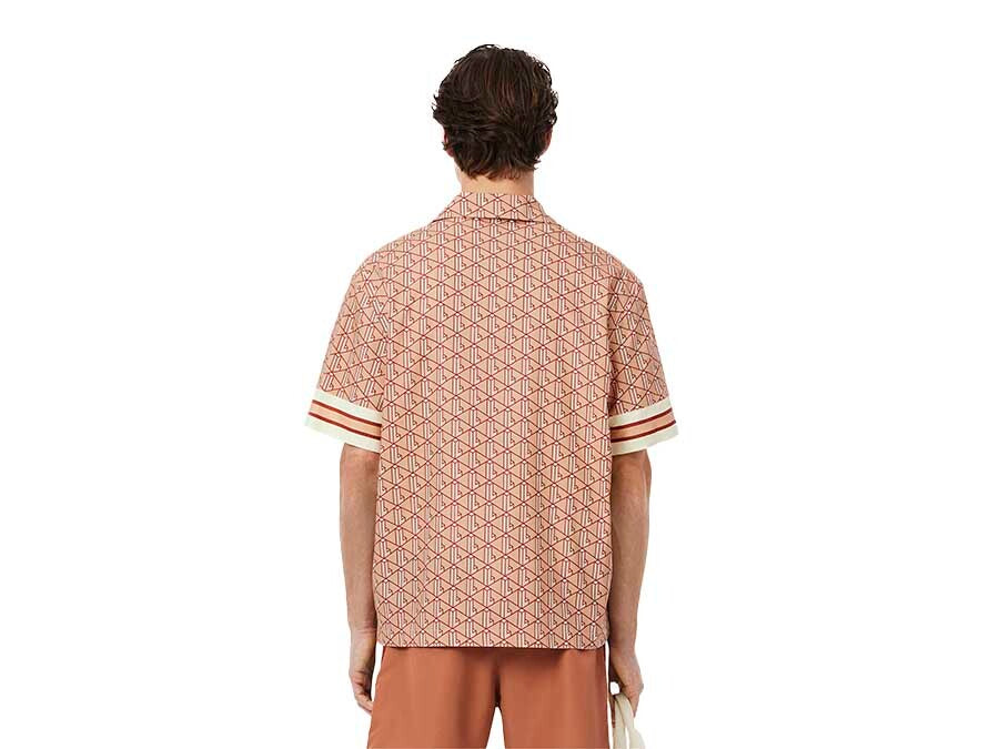 CAMISA LACOSTE CON MONOGRAMA ROSA