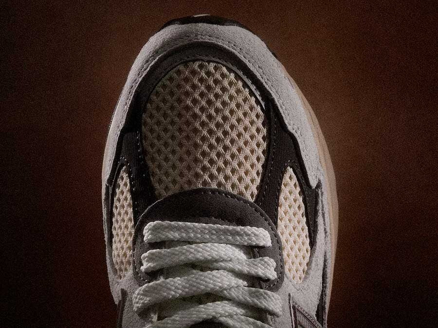 NEW BALANCE 2010 BRIGHTON GREY