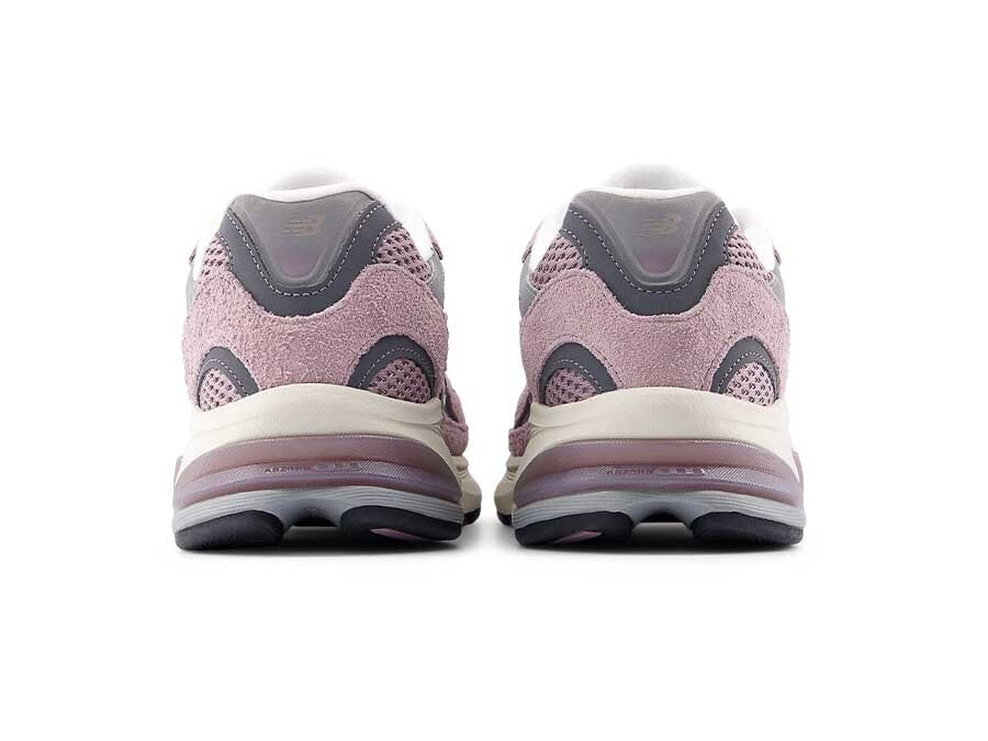 NEW BALANCE 2010 ICE WINE