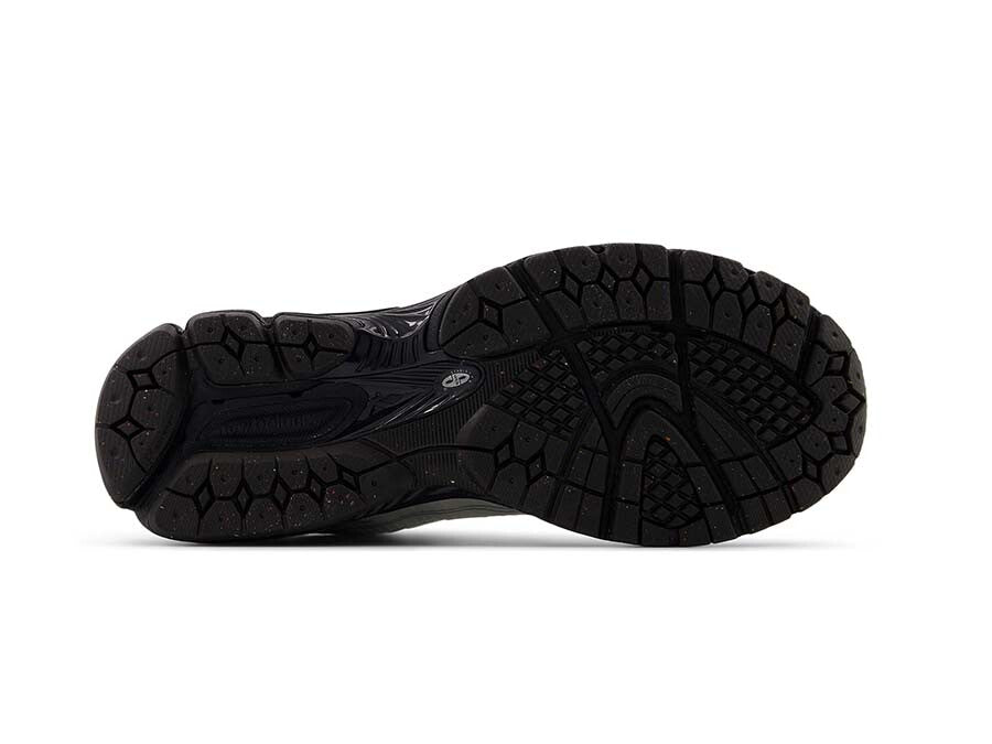 NEW BALANCE 1906R WHITE