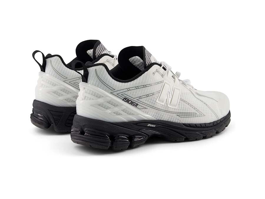 NEW BALANCE 1906R WHITE