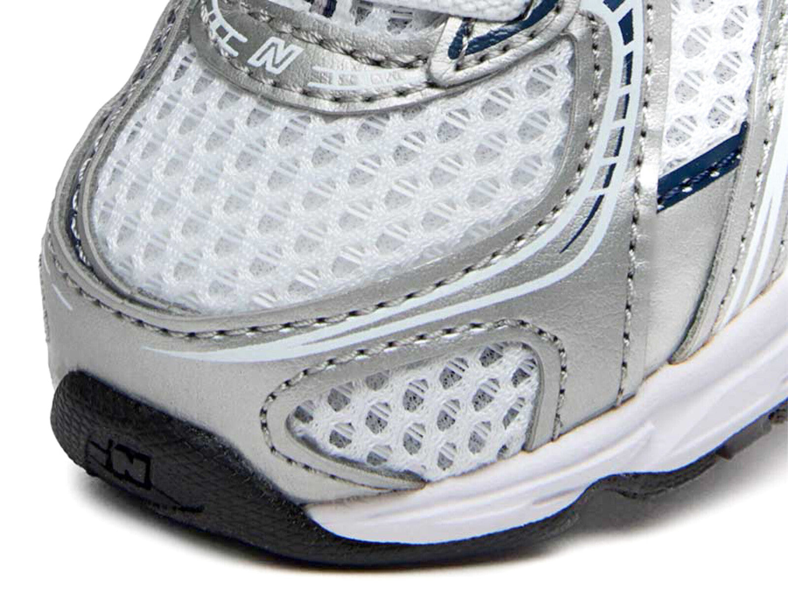 ZAPATILLA NIÑO NEW BALANCE 740 SILVER