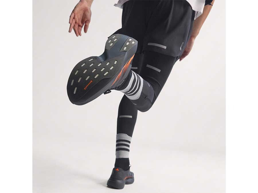 ADIDAS ADIZERO EVO SL WOVE CARBON BACK