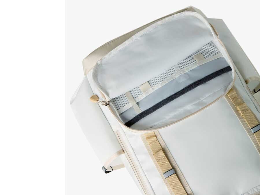 MOCHILA TNF BASE CAMP DAYPACK BASE CAMP WHITE ASH